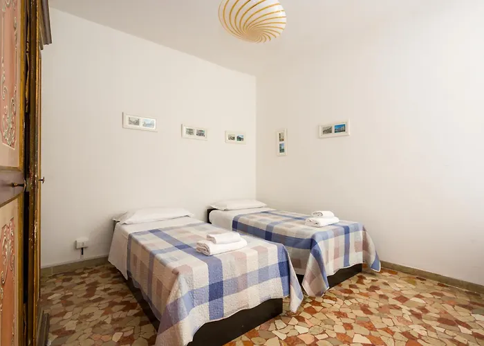 Kyra's House By Sarlux