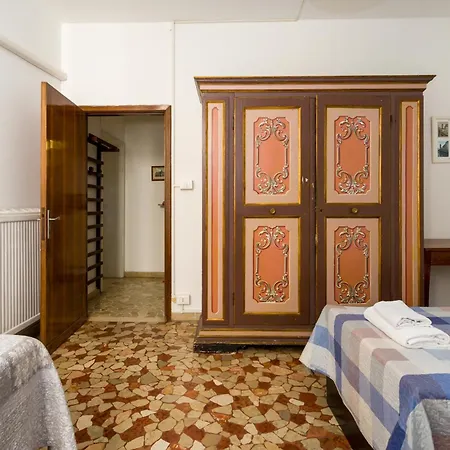 Апартаменты Kyra's House *